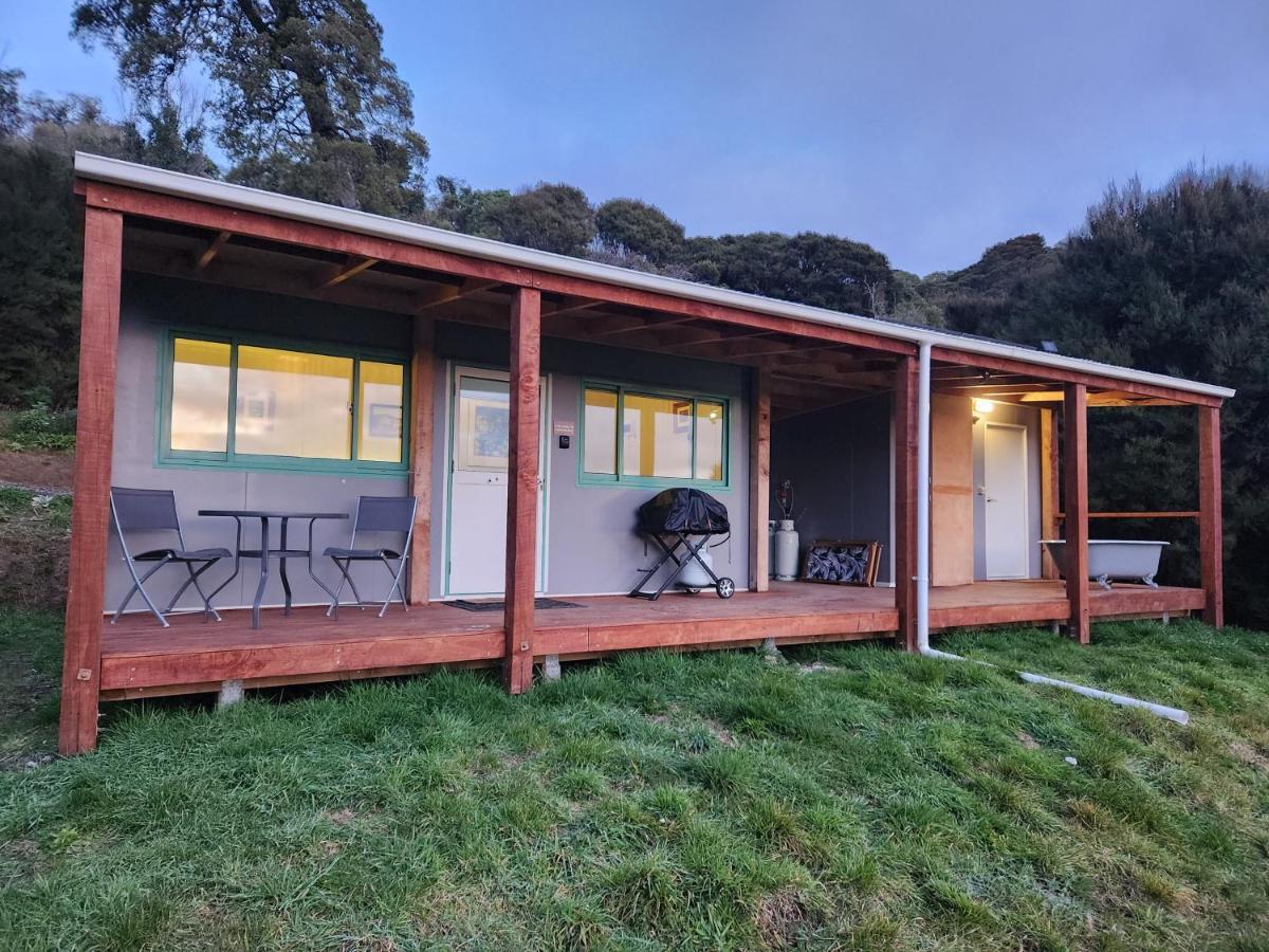Glenwood Akaroa Bush Retreat - Kanuka Hut מראה חיצוני תמונה